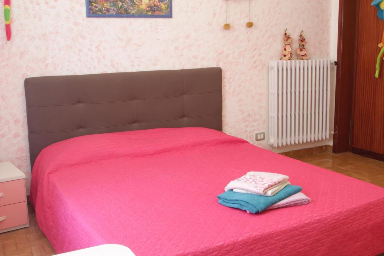 Villa Chiara Affitta Camere Carrara Dış mekan fotoğraf