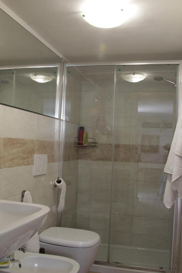 Villa Chiara Affitta Camere Carrara Dış mekan fotoğraf