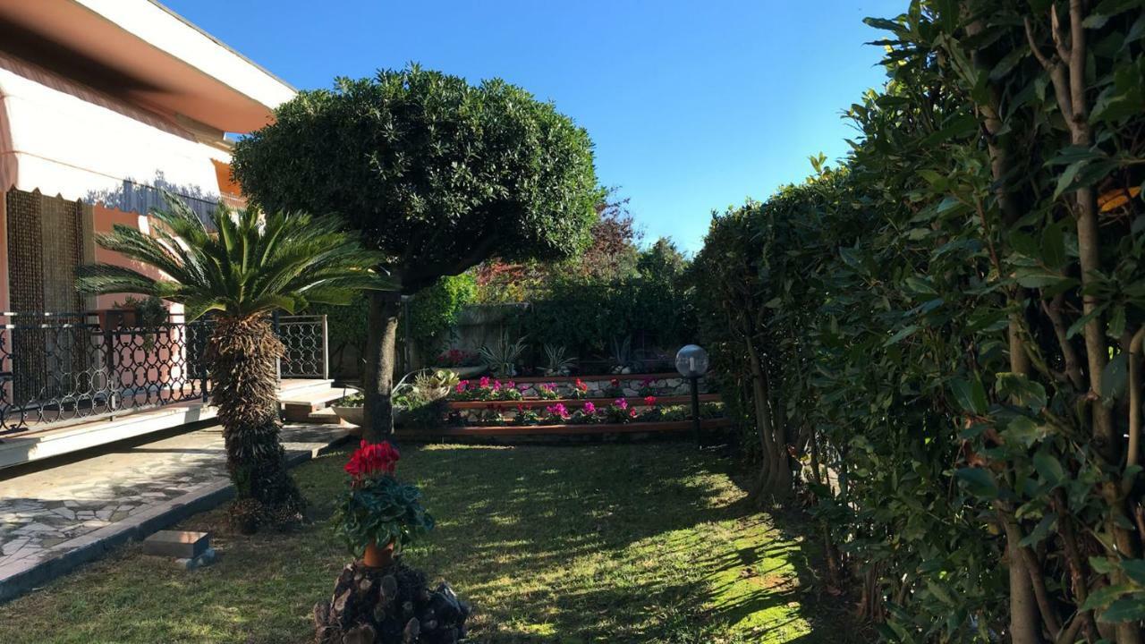 Villa Chiara Affitta Camere Carrara Dış mekan fotoğraf